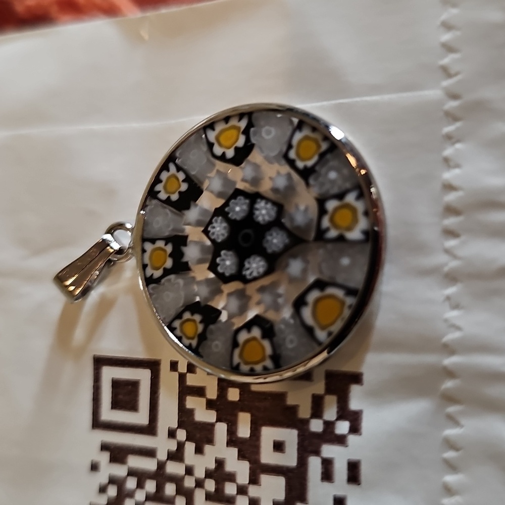 Venetian Glass Floral Pendant Necklace - Picture 3 of 3